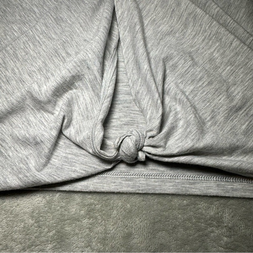 Victorias Secret Angel Tank Top Size S Gray Graphic Racerback Gym Workout Sport - Picture 8 of 14